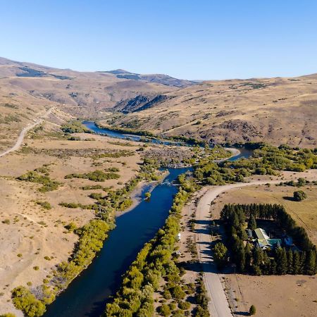 Estancia Quillen Lodge - Hosteria Aluminé エクステリア 写真
