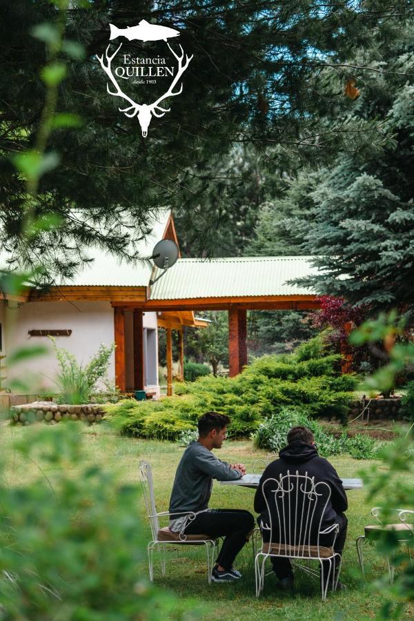 Estancia Quillen Lodge - Hosteria Aluminé エクステリア 写真